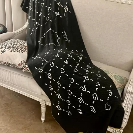 Winter Maa Boli Stole ( Wool )